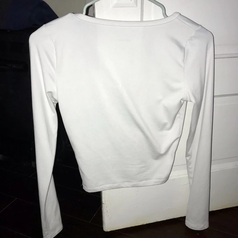 Hollister White Long Sleeve Henley Layering Top - Picture 4 of 6